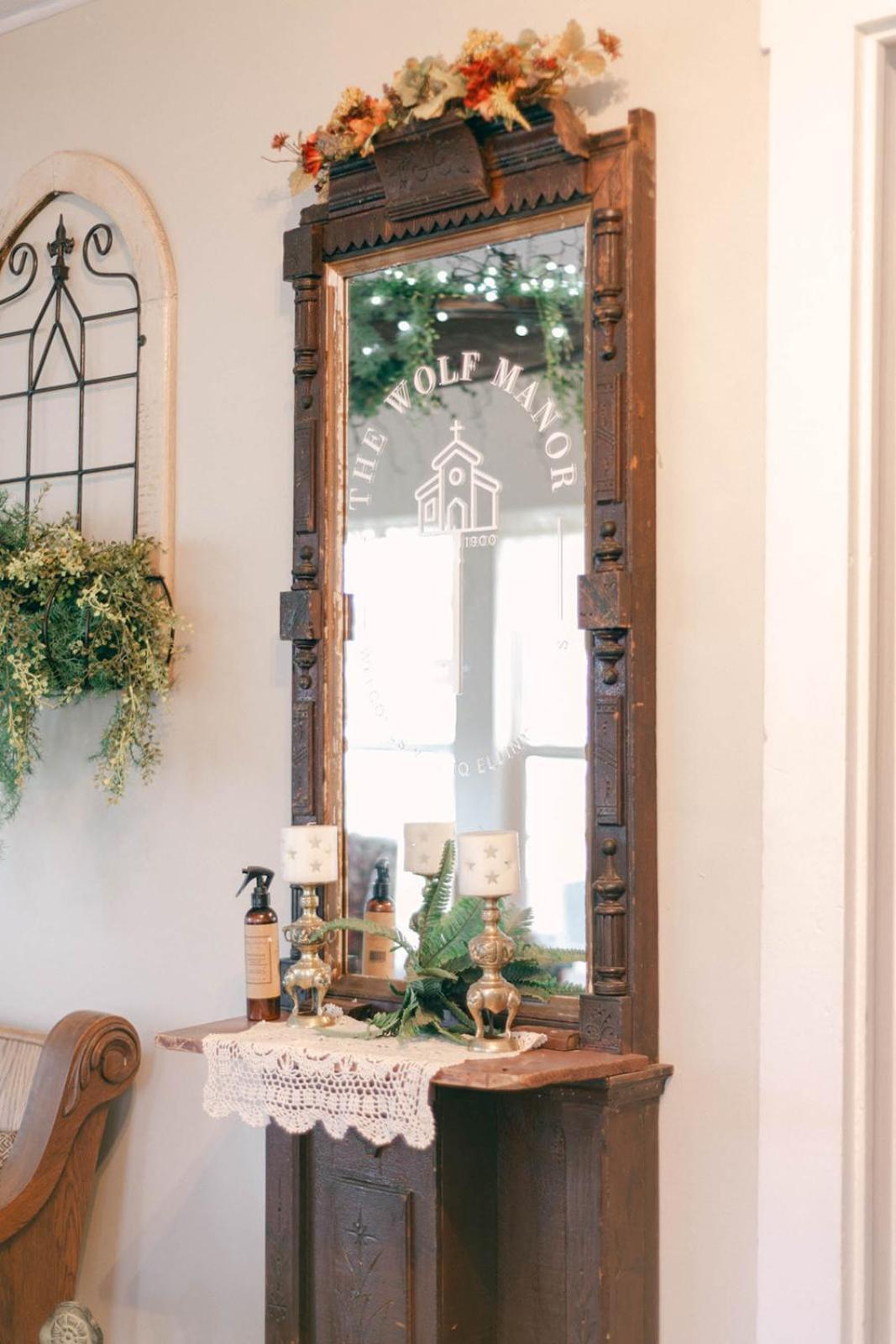 The Wolf Manor Bed and Breakfast Ellinwood Εξωτερικό φωτογραφία